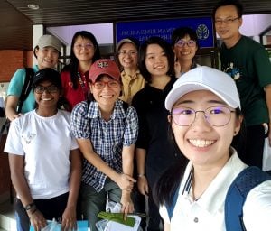 An opportunity for IMU Chinese Medicine students to learn about plants identification and to take plant samples for specimen making.