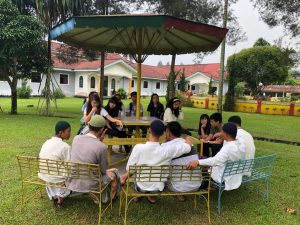 A community project with the underprivileged communities in Medan, which involved 35 IMU students from various programmes.