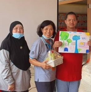 An IMU Cares activity for Ti-Ratana male residents.