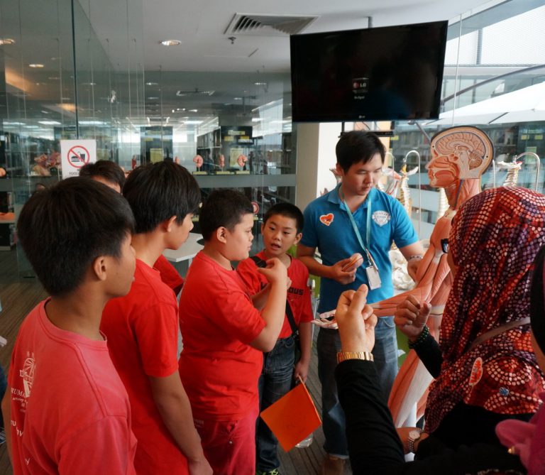 Rumah Victory’s Children and Youth Get a Taste of Science and Research