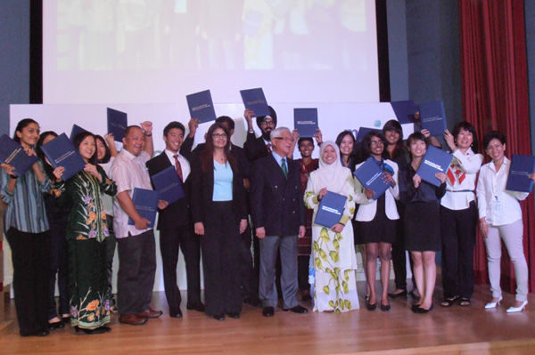 IMU High Achievers Received Maxis Scholarships for Excellence Awards